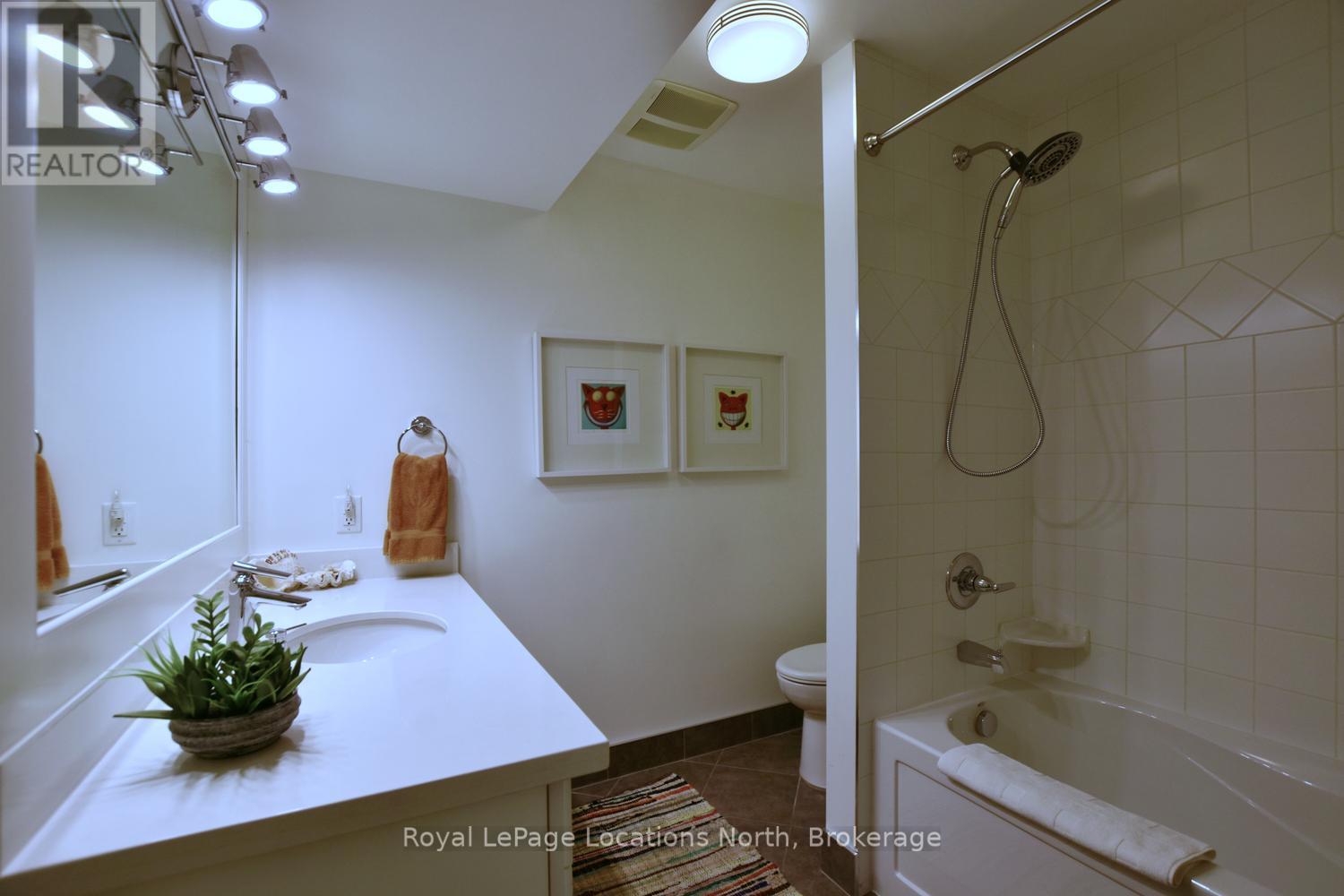 8 HICKORY STREET - 33