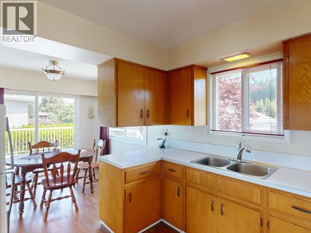 3730 SELKIRK AVE - 15