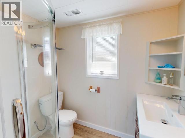 3730 SELKIRK AVE - 23