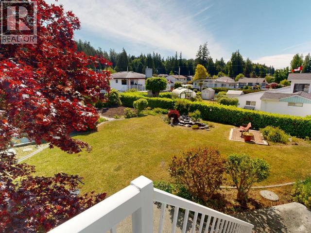 3730 SELKIRK AVE - 31