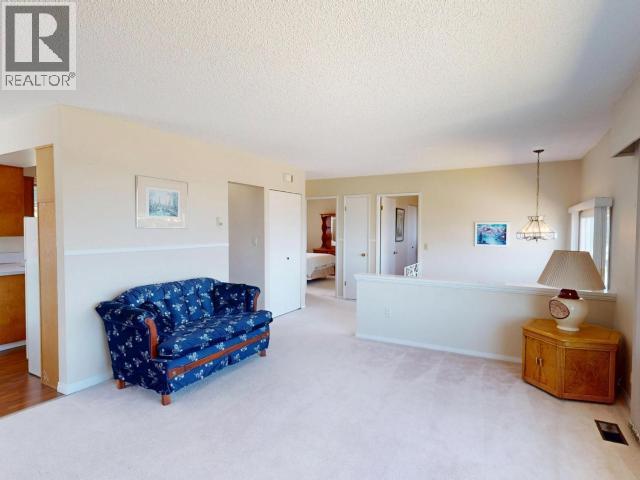 3730 SELKIRK AVE - 8