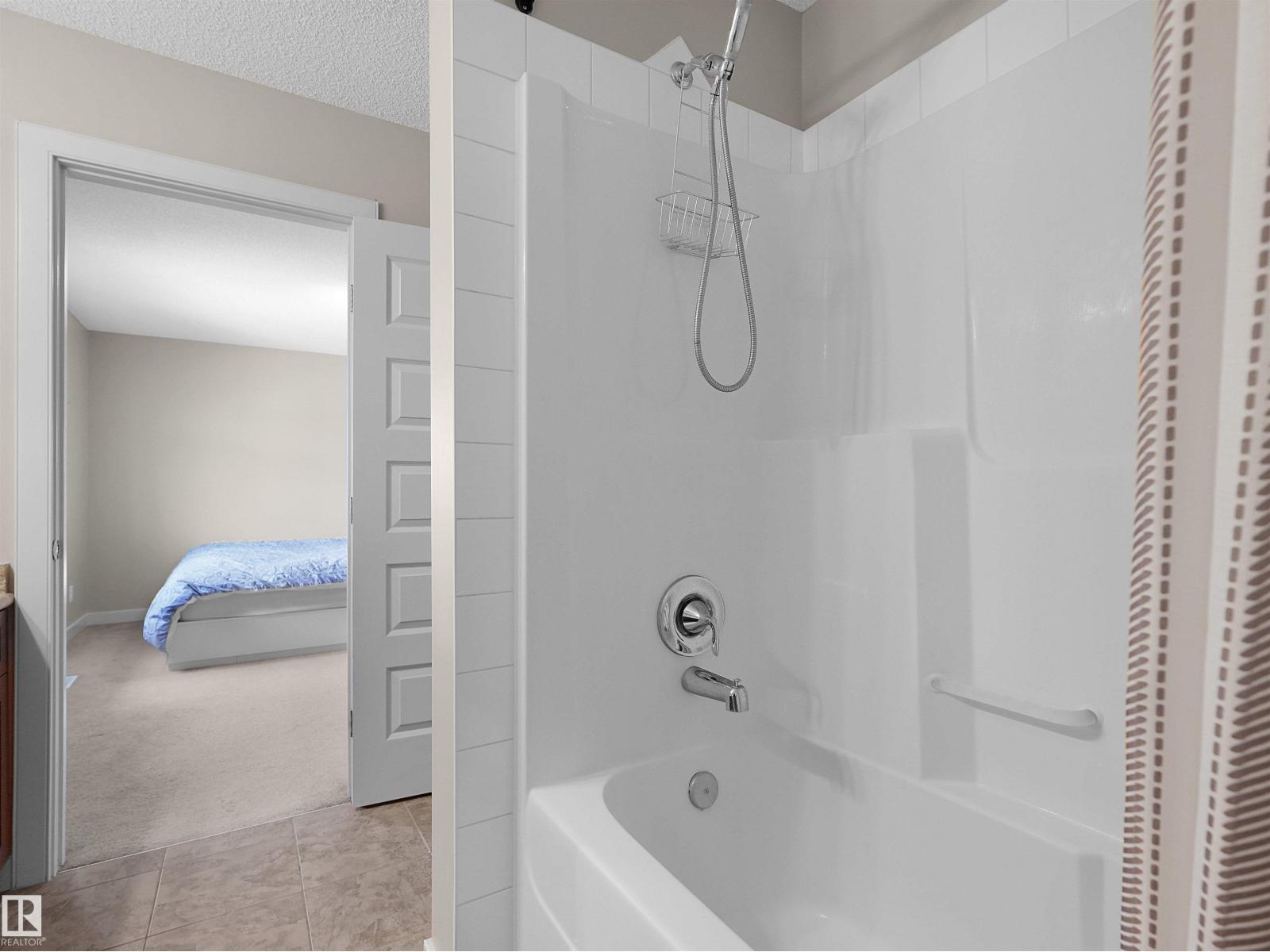 1692 CUNNINGHAM WY SW - 35