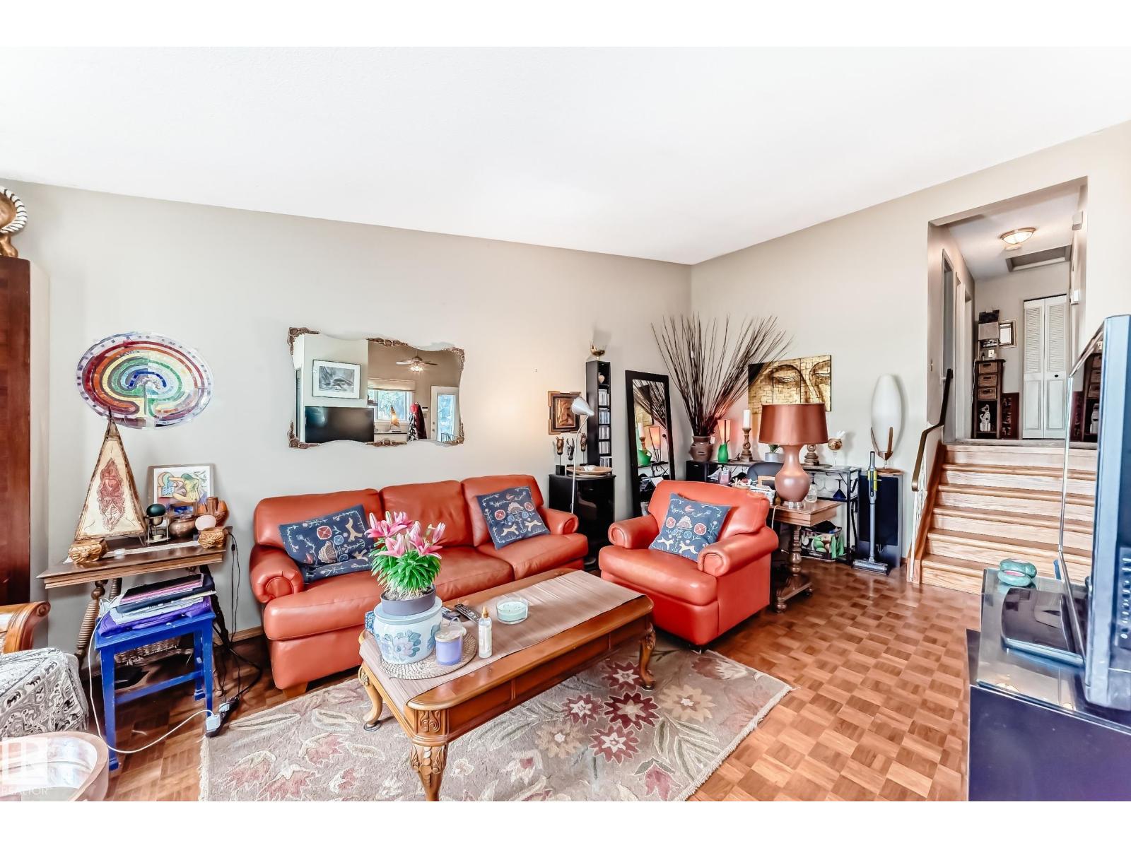 1283 MILLBOURNE RD E NW - 14