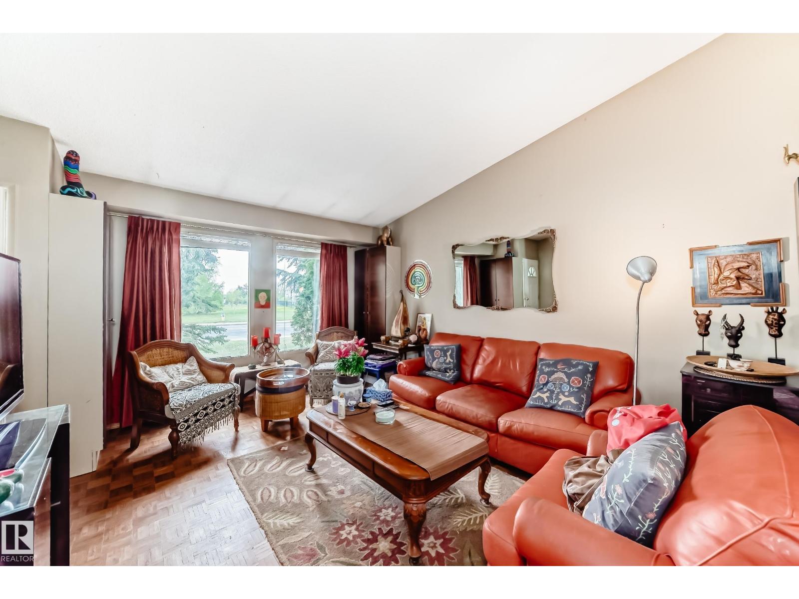 1283 MILLBOURNE RD E NW - 17