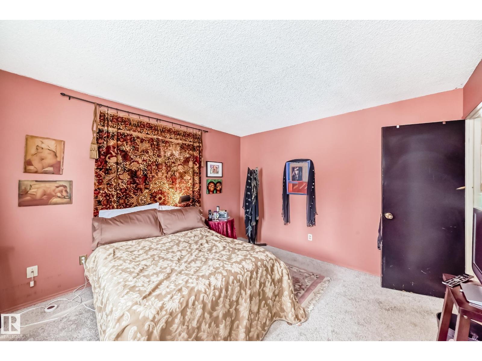 1283 MILLBOURNE RD E NW - 26