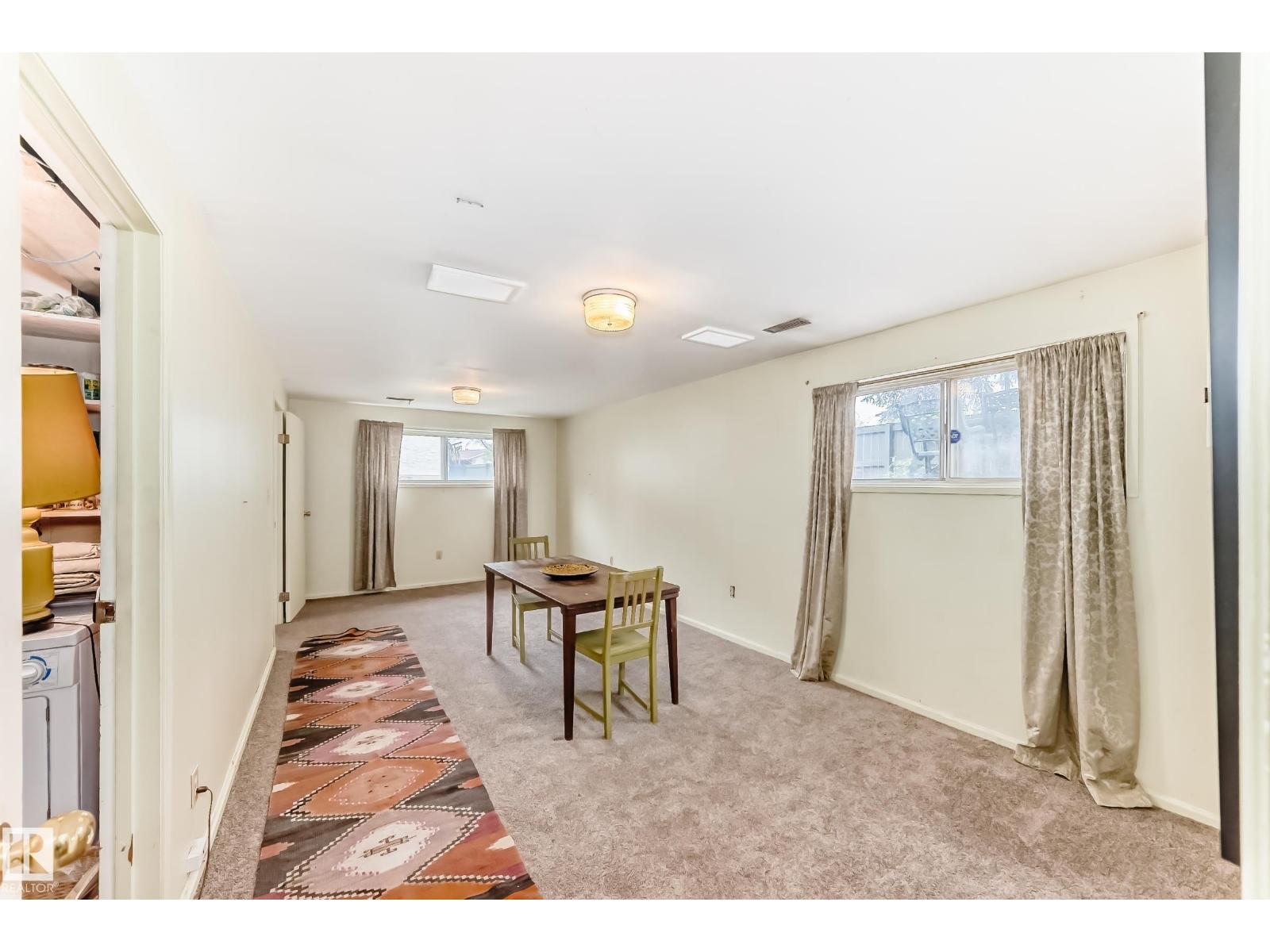 1283 MILLBOURNE RD E NW - 34