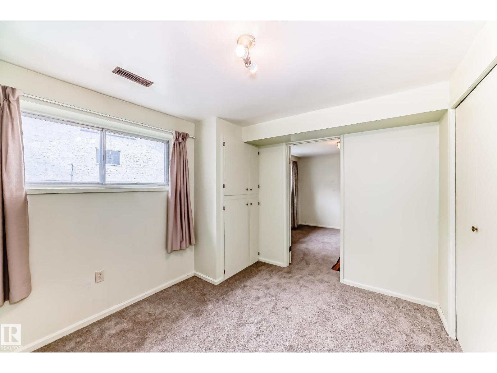 1283 MILLBOURNE RD E NW - 40