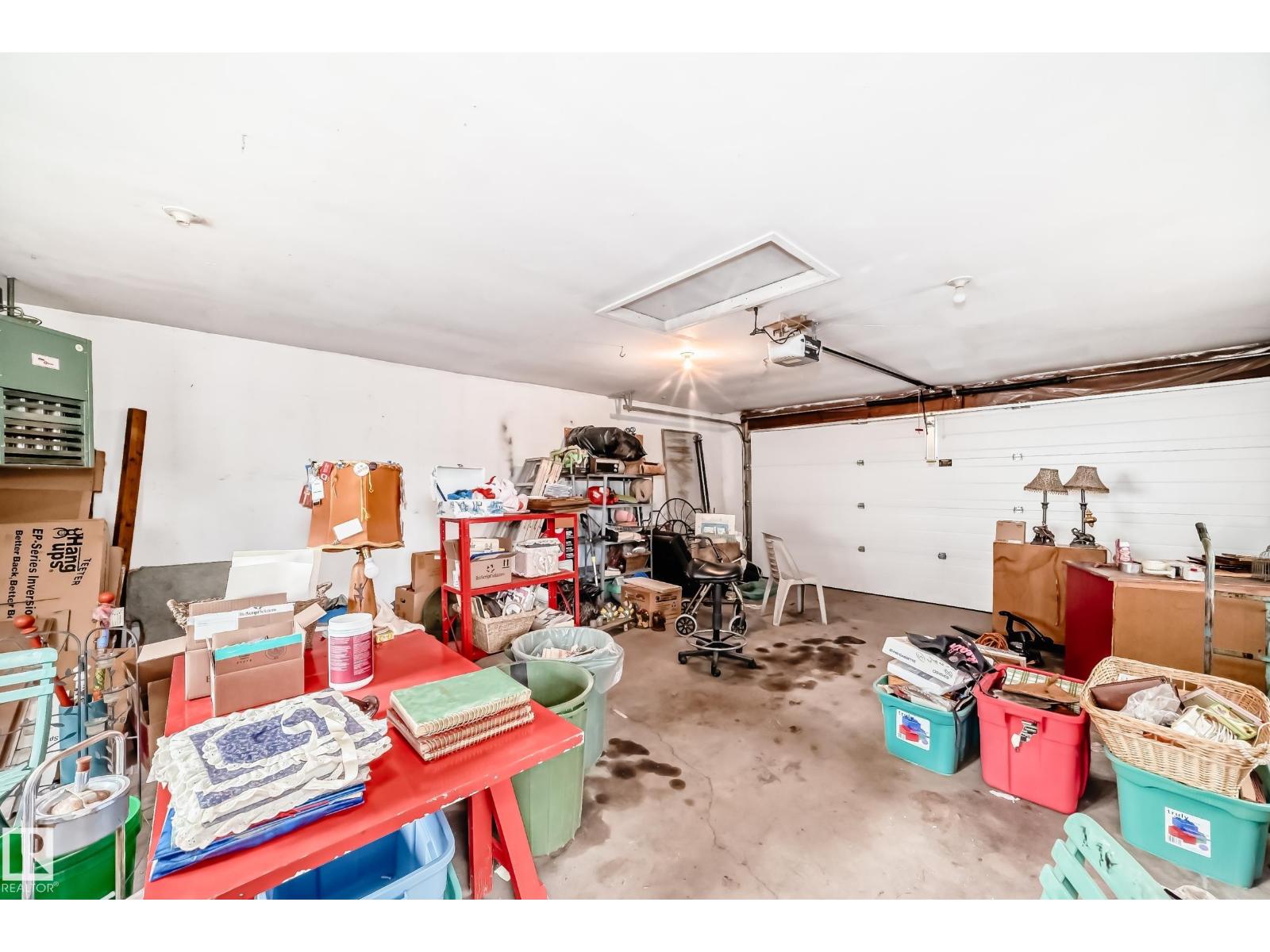 1283 MILLBOURNE RD E NW - 45