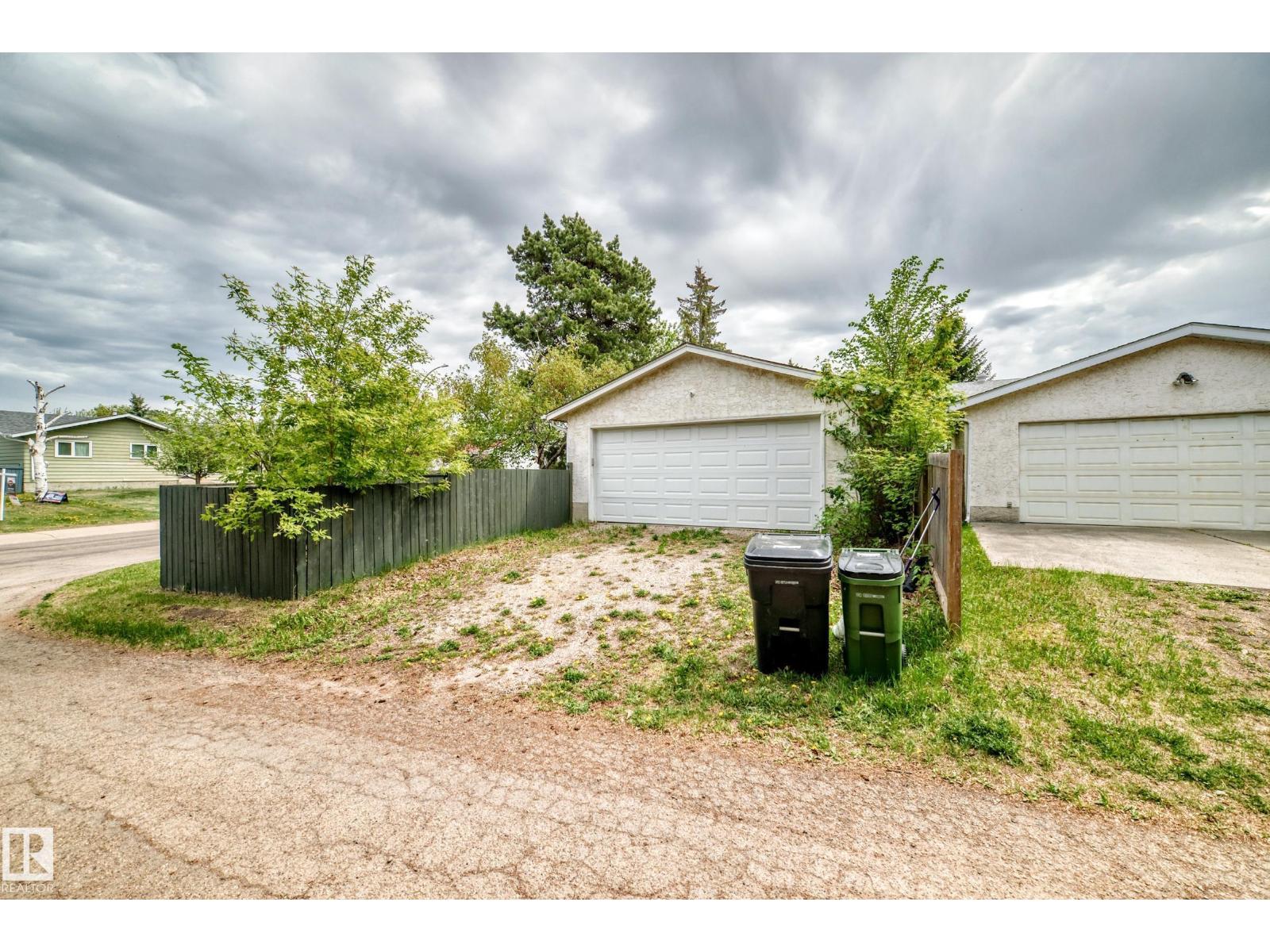 1283 MILLBOURNE RD E NW - 58