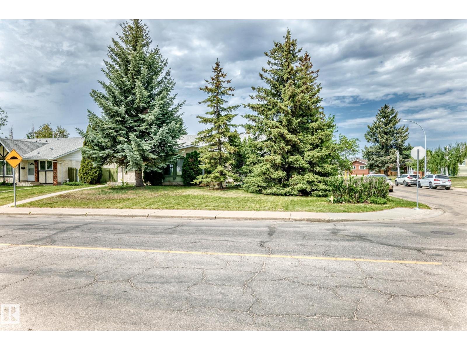 1283 MILLBOURNE RD E NW - 65