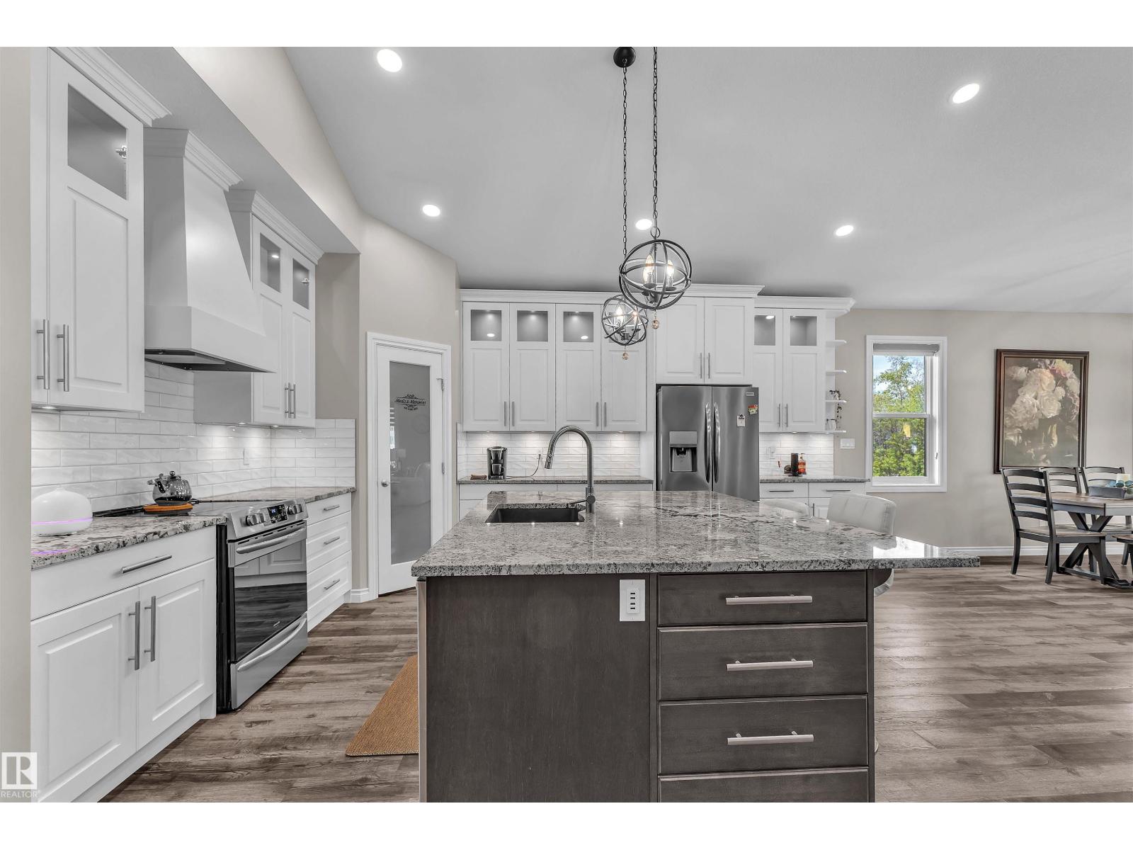 5052 Lakeshore DR - 24
