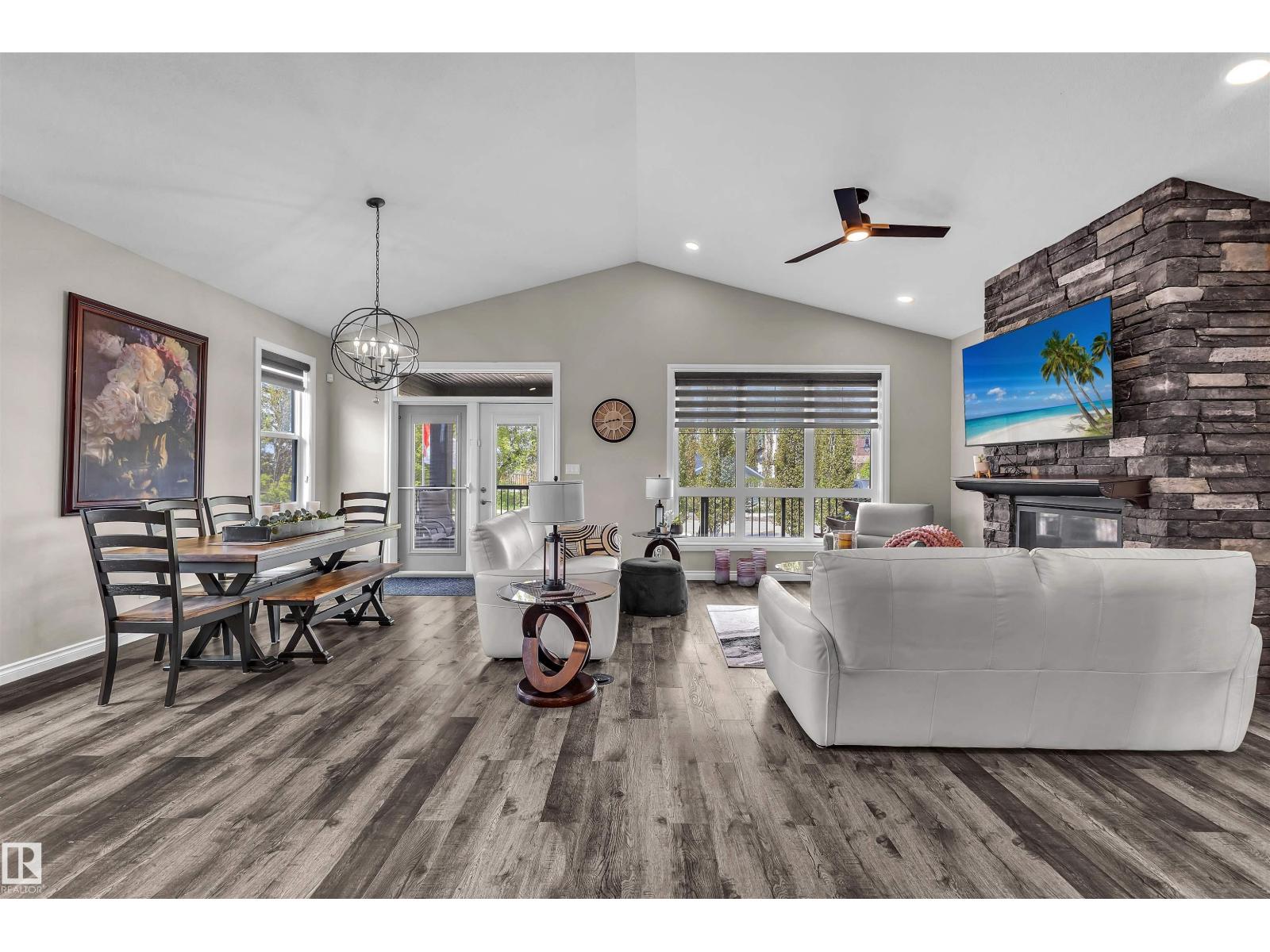 5052 Lakeshore DR — photo 28