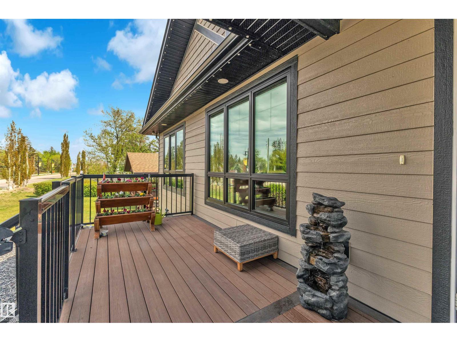 5052 Lakeshore DR - 33