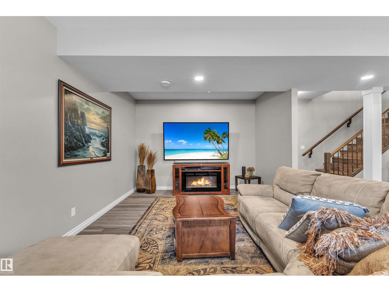 5052 Lakeshore DR - 47