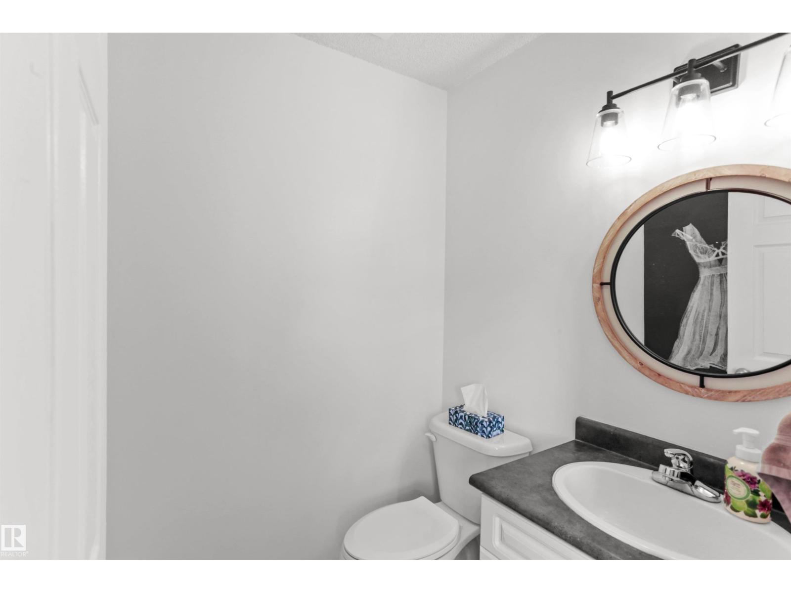 679 KANANASKIS DR — photo 23