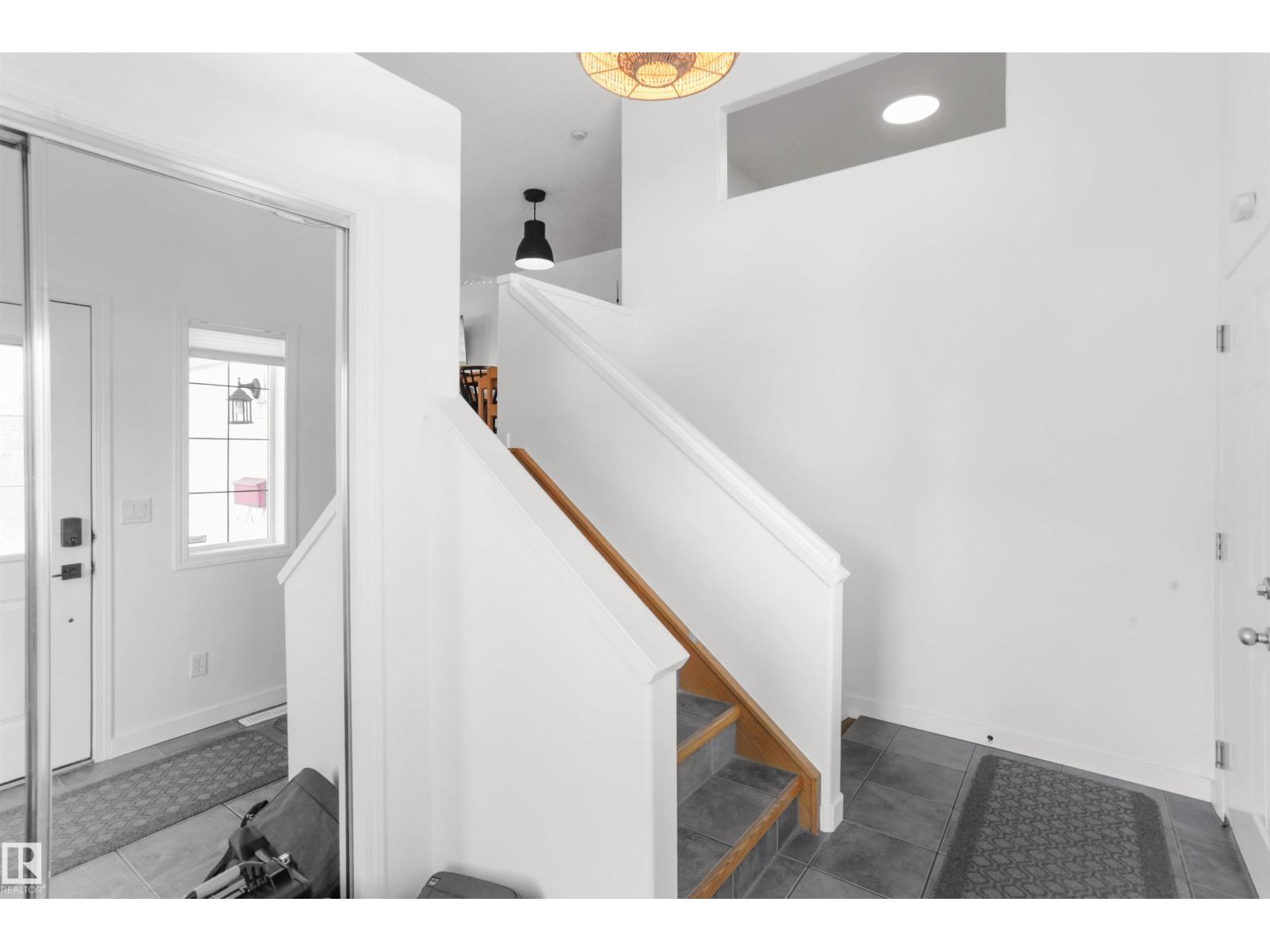 679 KANANASKIS DR — photo 25