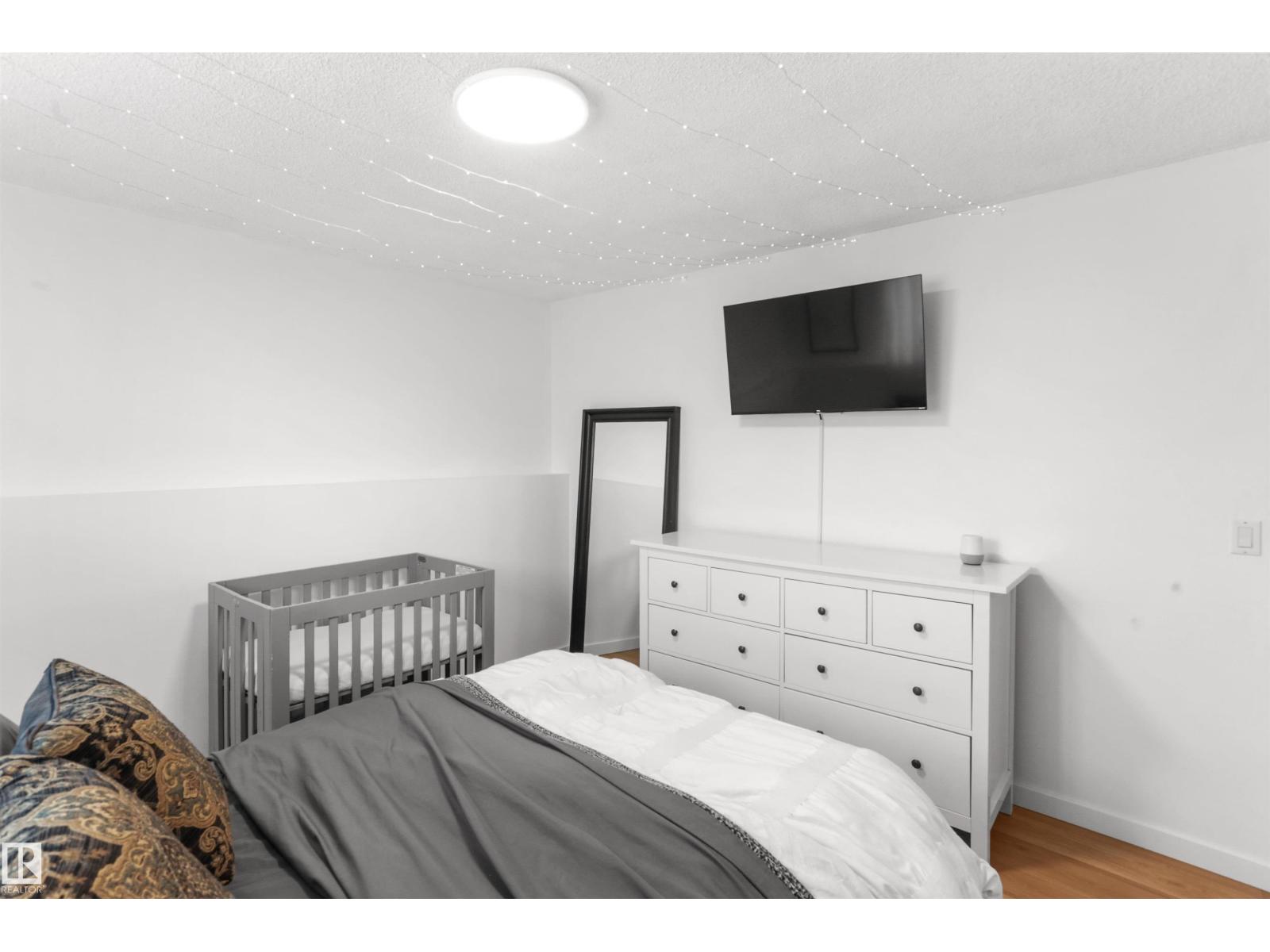 679 KANANASKIS DR — photo 28