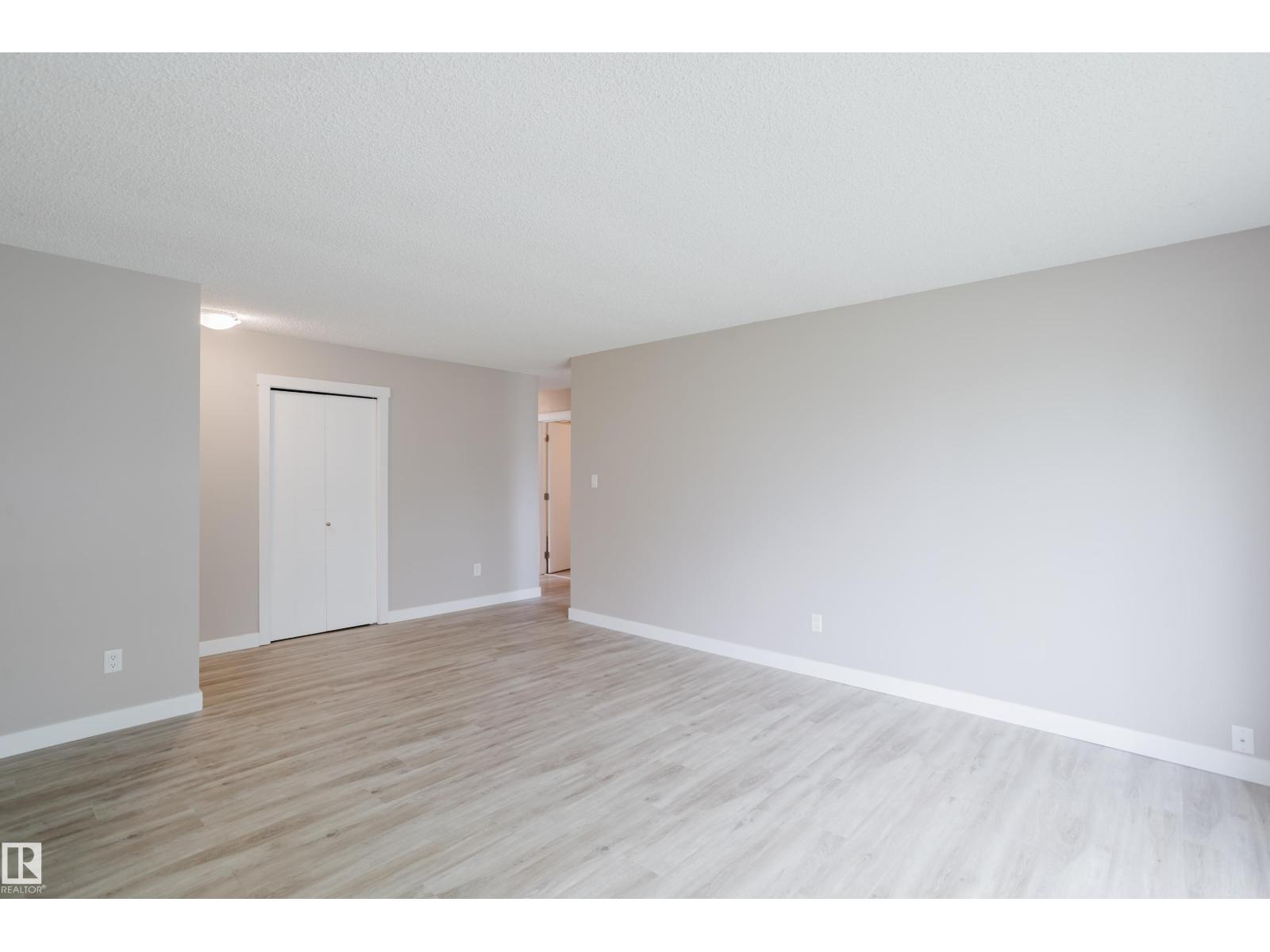 11916 152A AV NW - 12