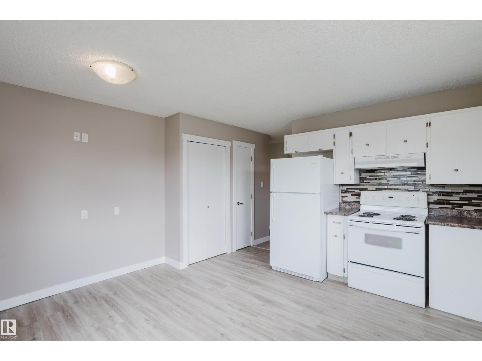11916 152A AV NW - 15