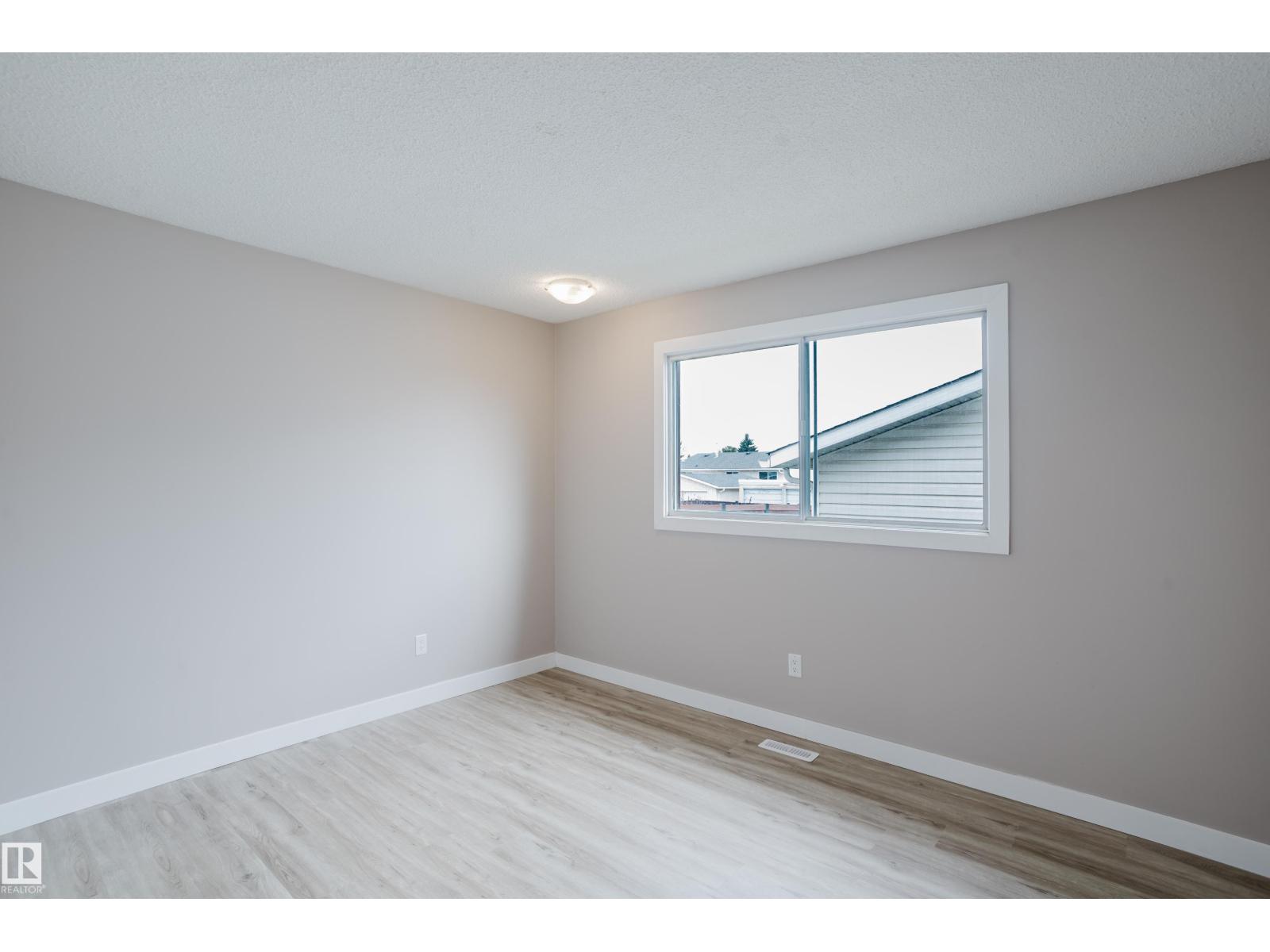 11916 152A AV NW - 26