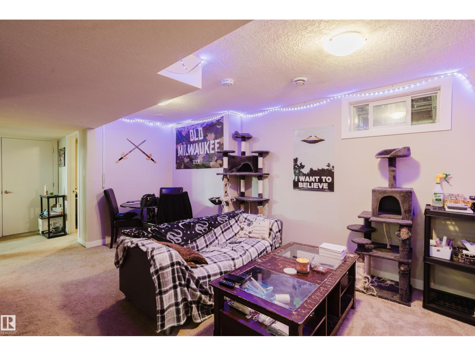 11916 152A AV NW - 42