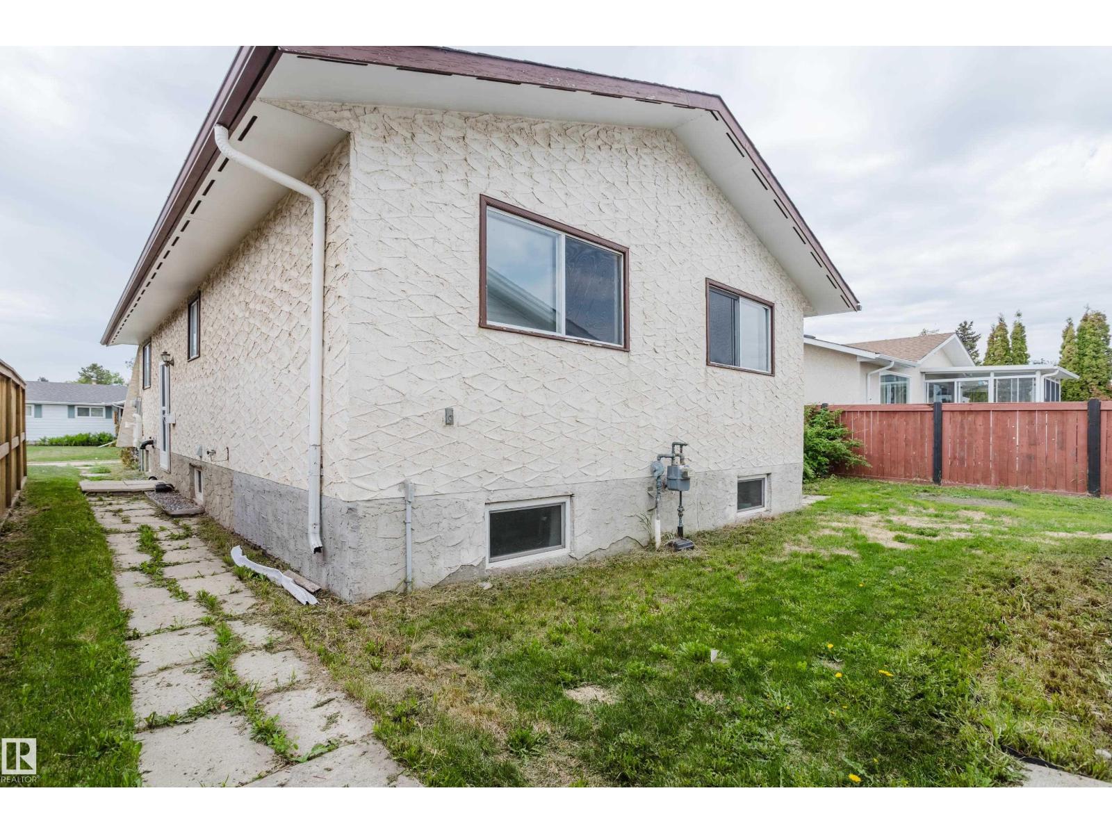 11916 152A AV NW - 52