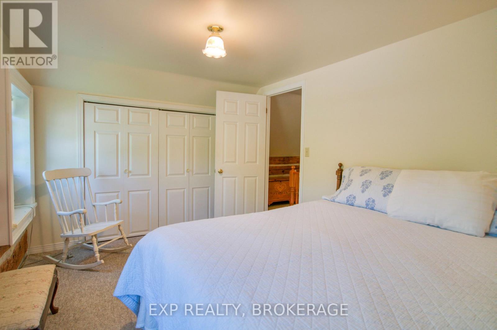 2740 BOLINGBROKE ROAD - 24