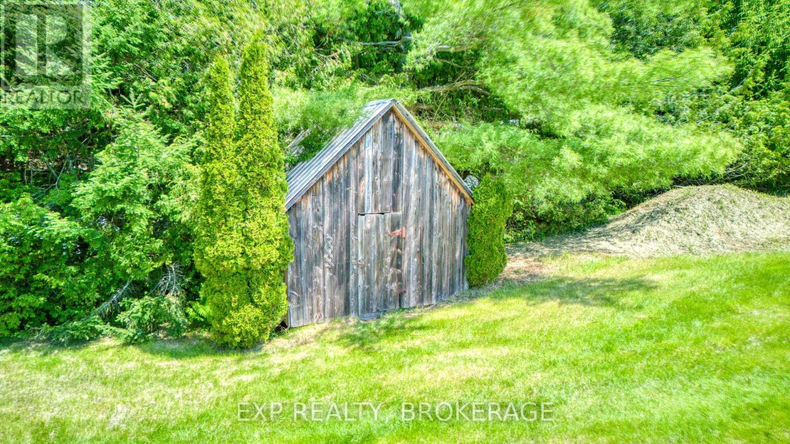 2740 BOLINGBROKE ROAD - 33
