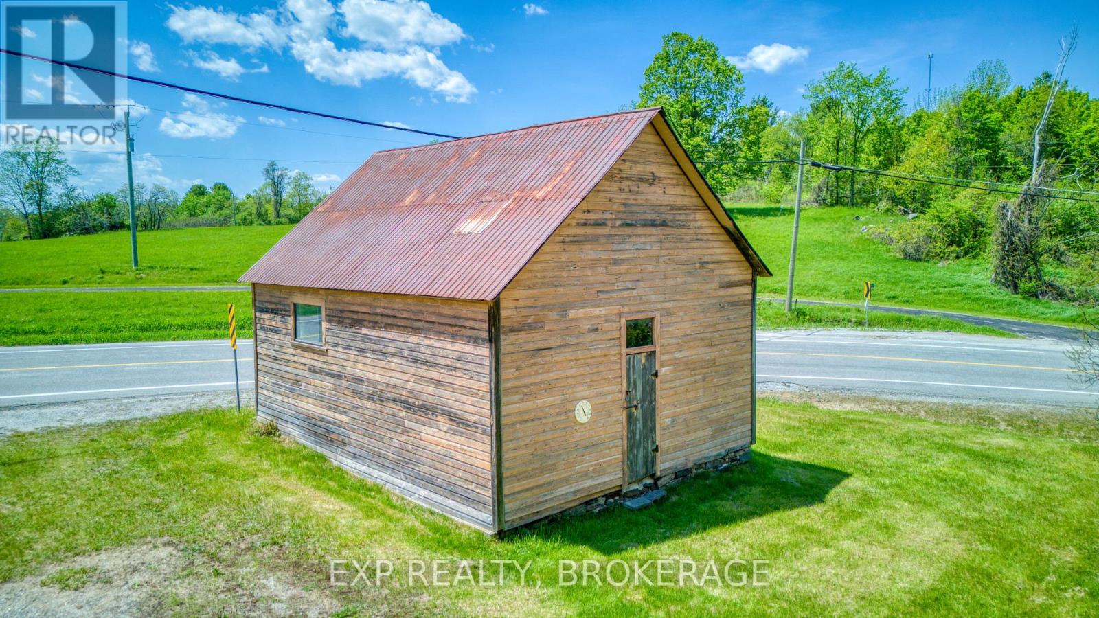 2740 BOLINGBROKE ROAD - 5