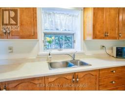 2740 Bolingbroke Road, Tay Valley, ON K0H2B0 Photo 10