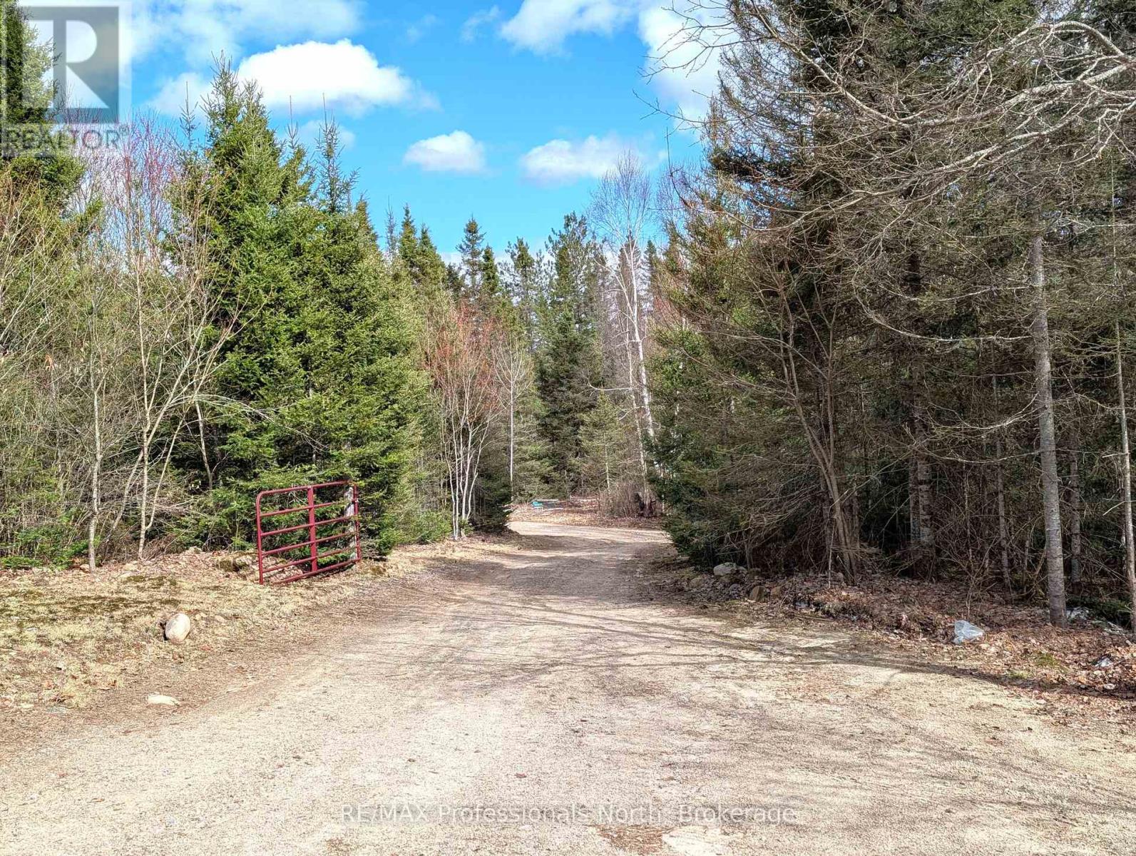 3785A EAGLE LAKE ROAD - 44