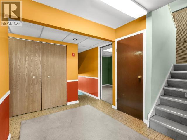 9 BOSWELL CRESCENT - 27