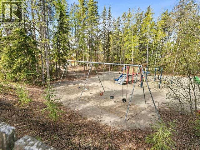 9 BOSWELL CRESCENT - 40
