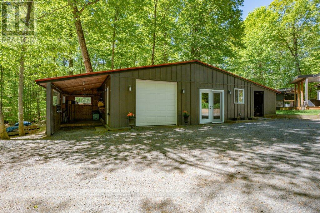 34 BEECHWOOD LANE - 47