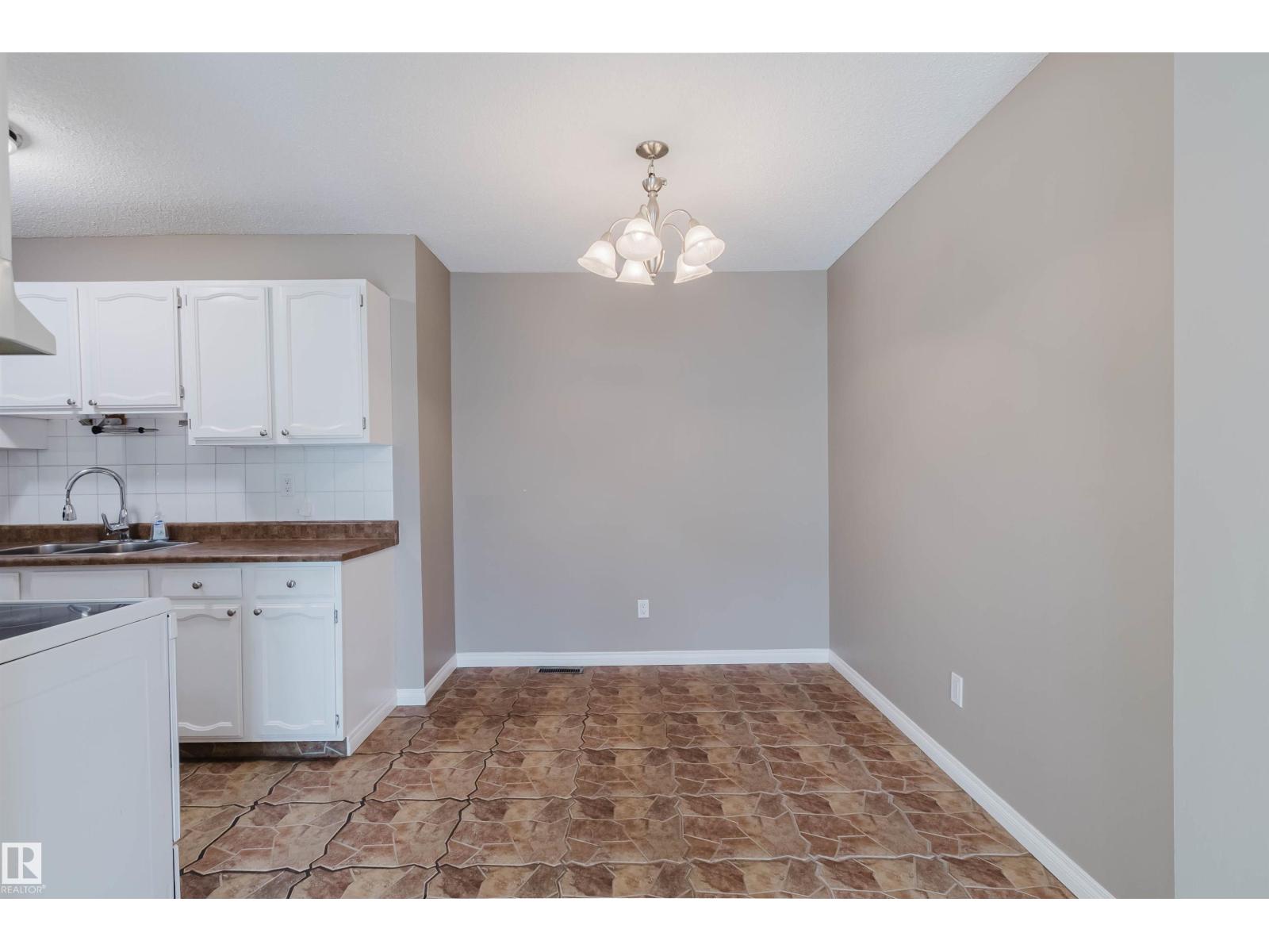134 CALLINGWOOD PL NW NW - 10