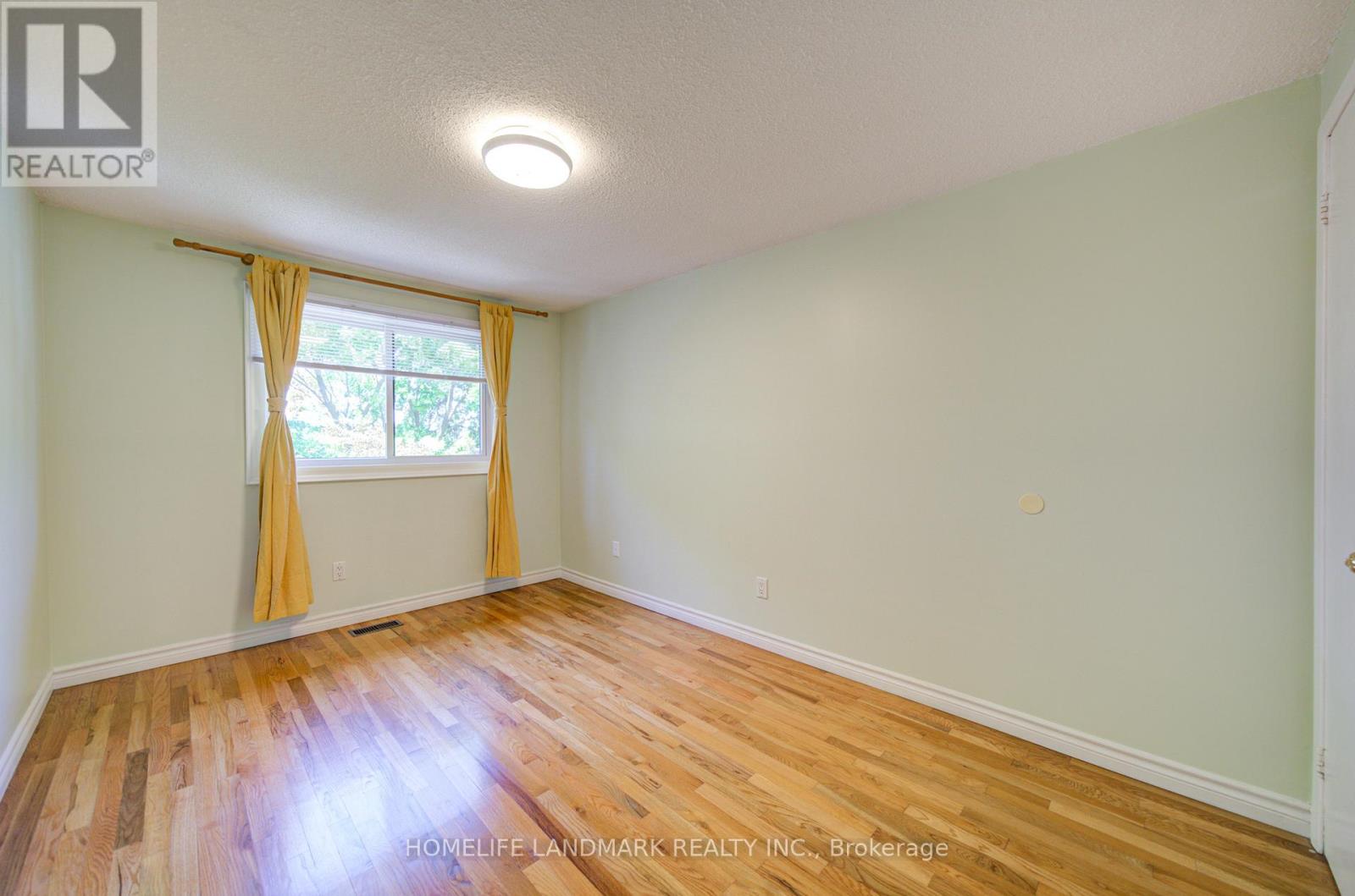 #7 3345 SILVERADO DRIVE - 26