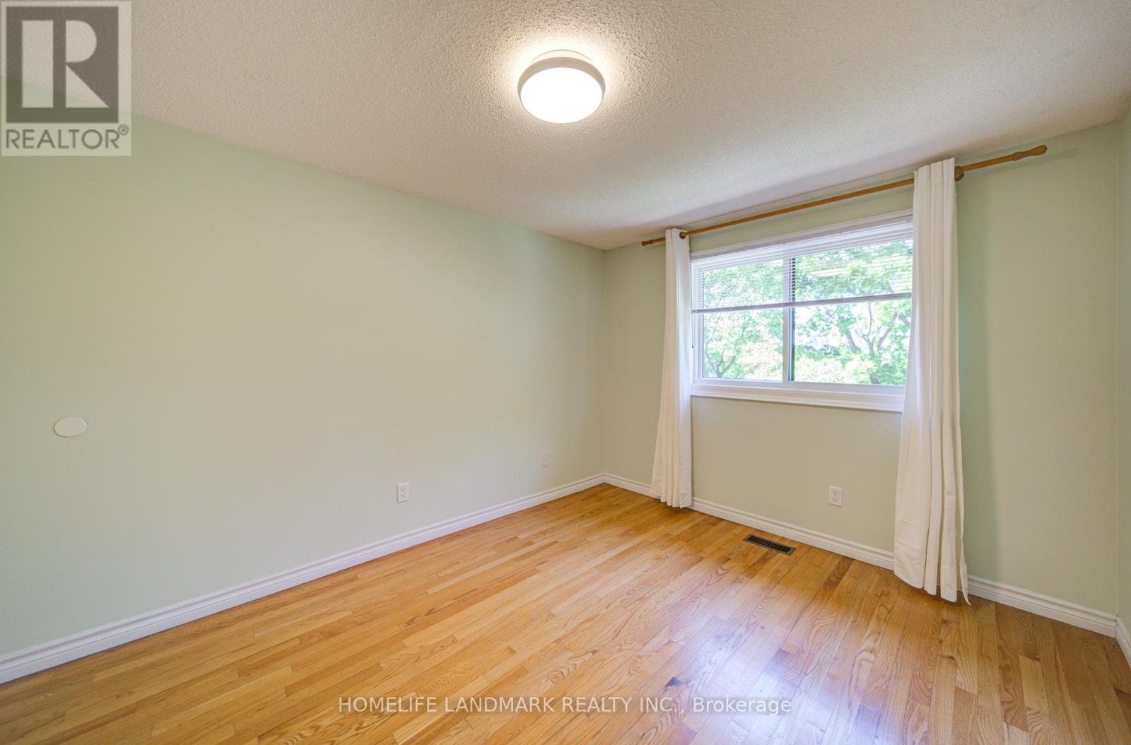 #7 3345 SILVERADO DRIVE - 29