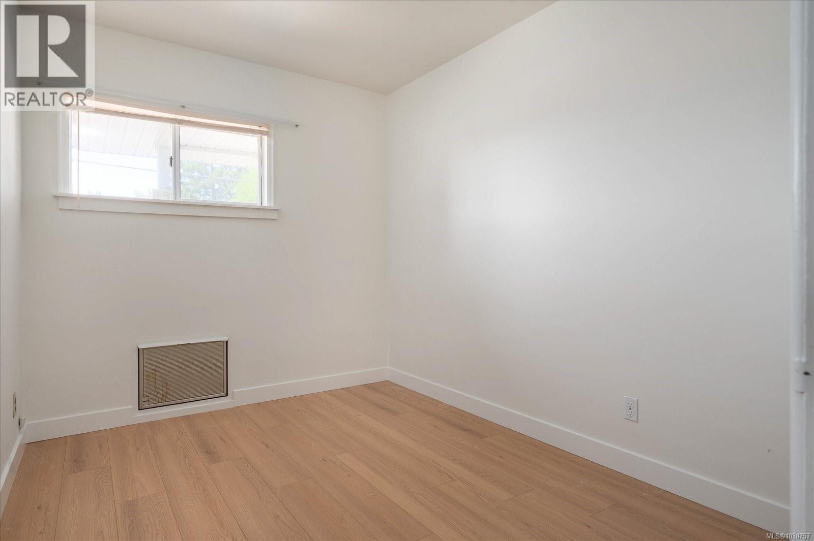 421 Juniper St - 14