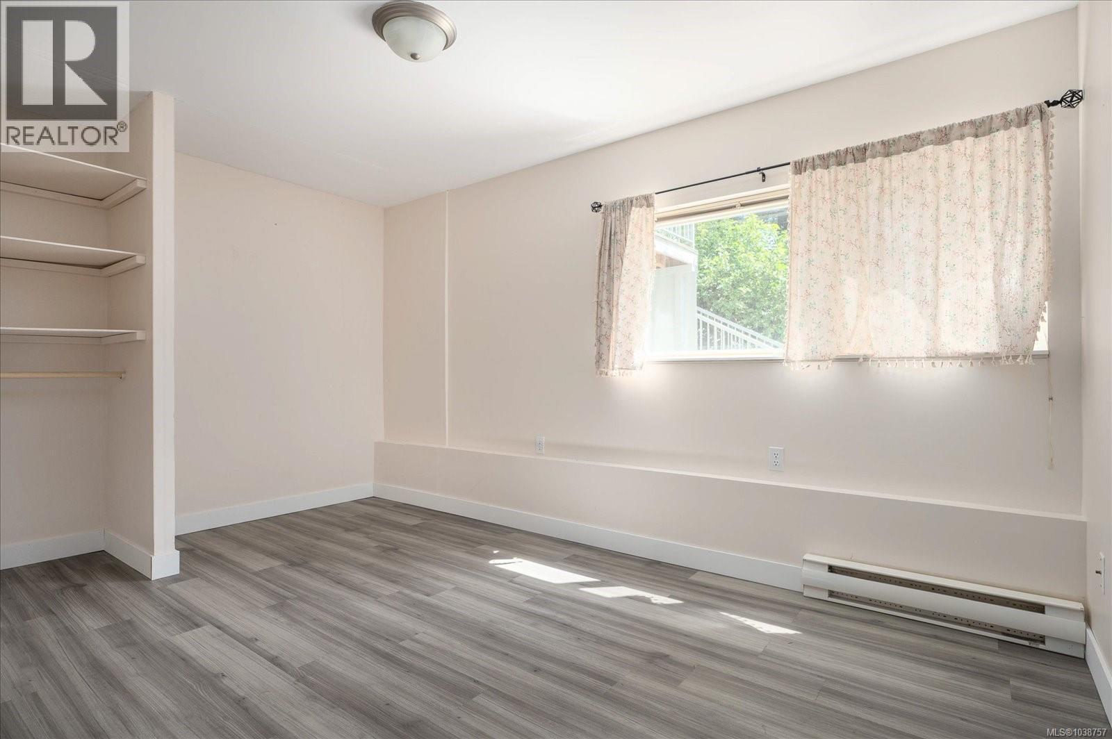 421 Juniper St - 24