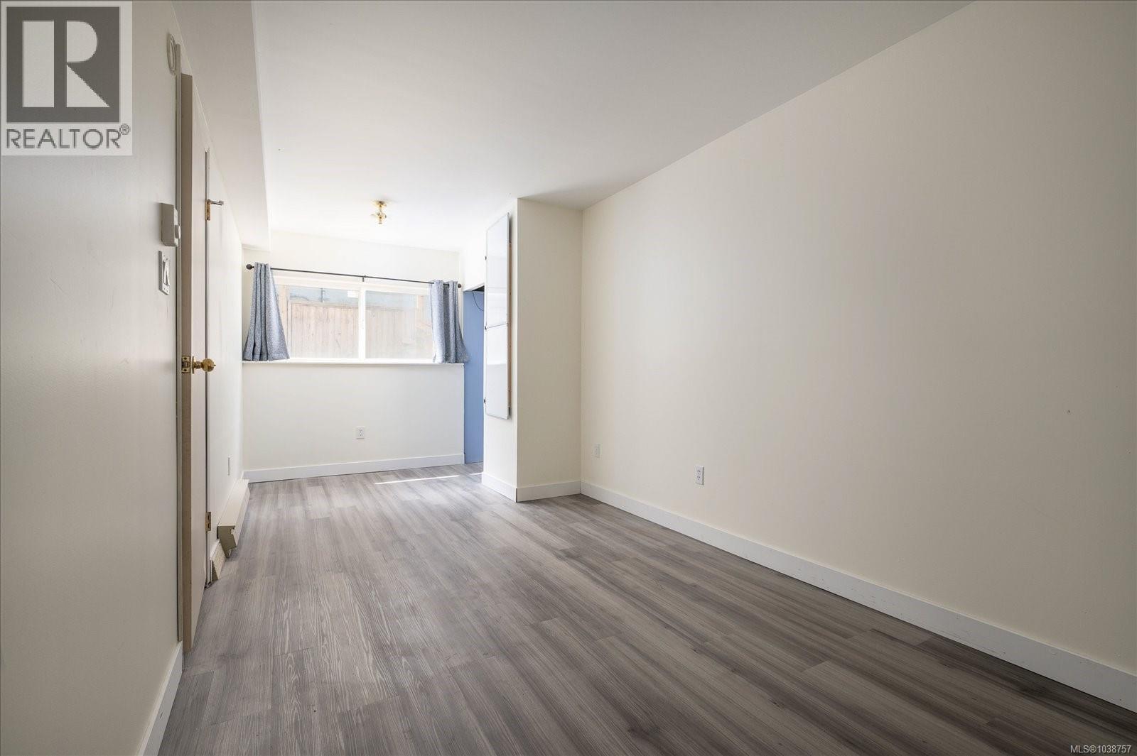 421 Juniper St - 28