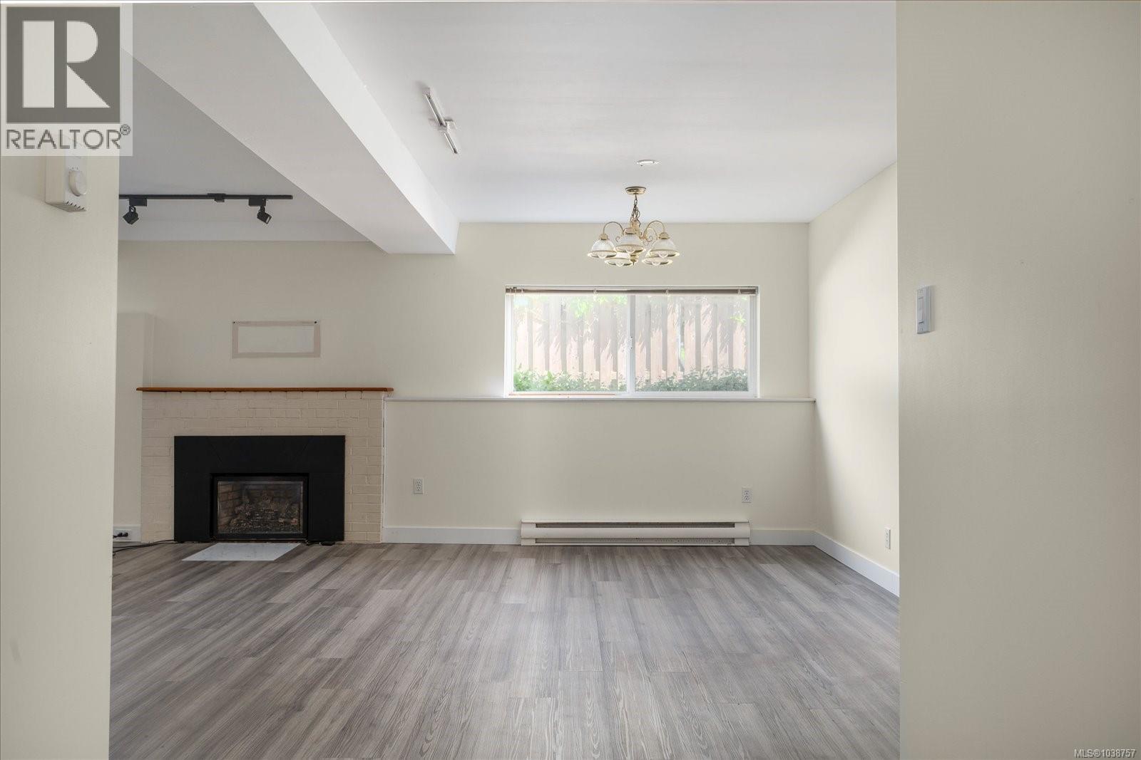 421 Juniper St - 31