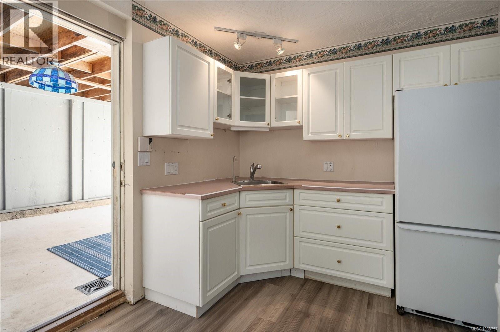 421 Juniper St - 36