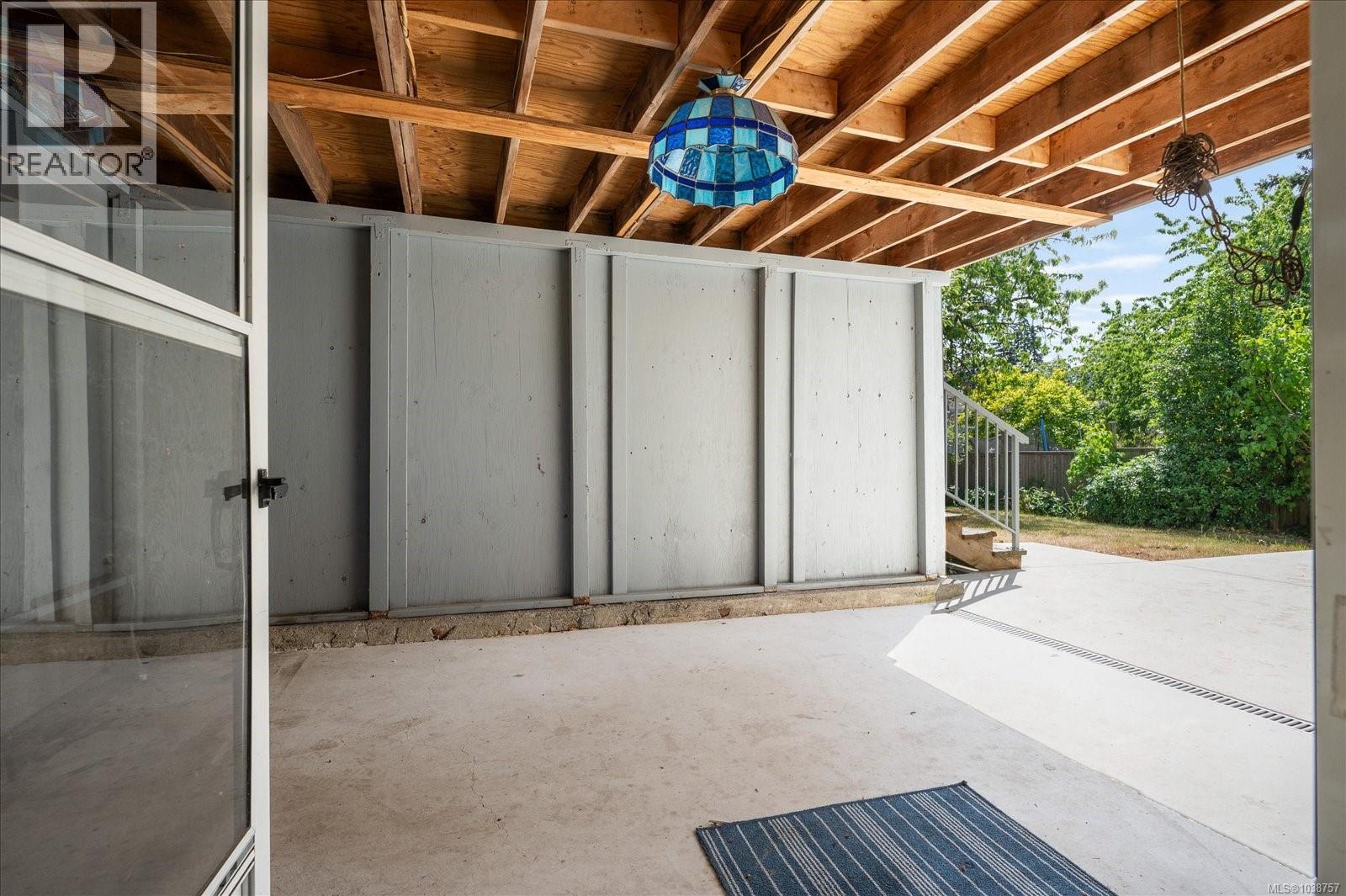 421 Juniper St - 37