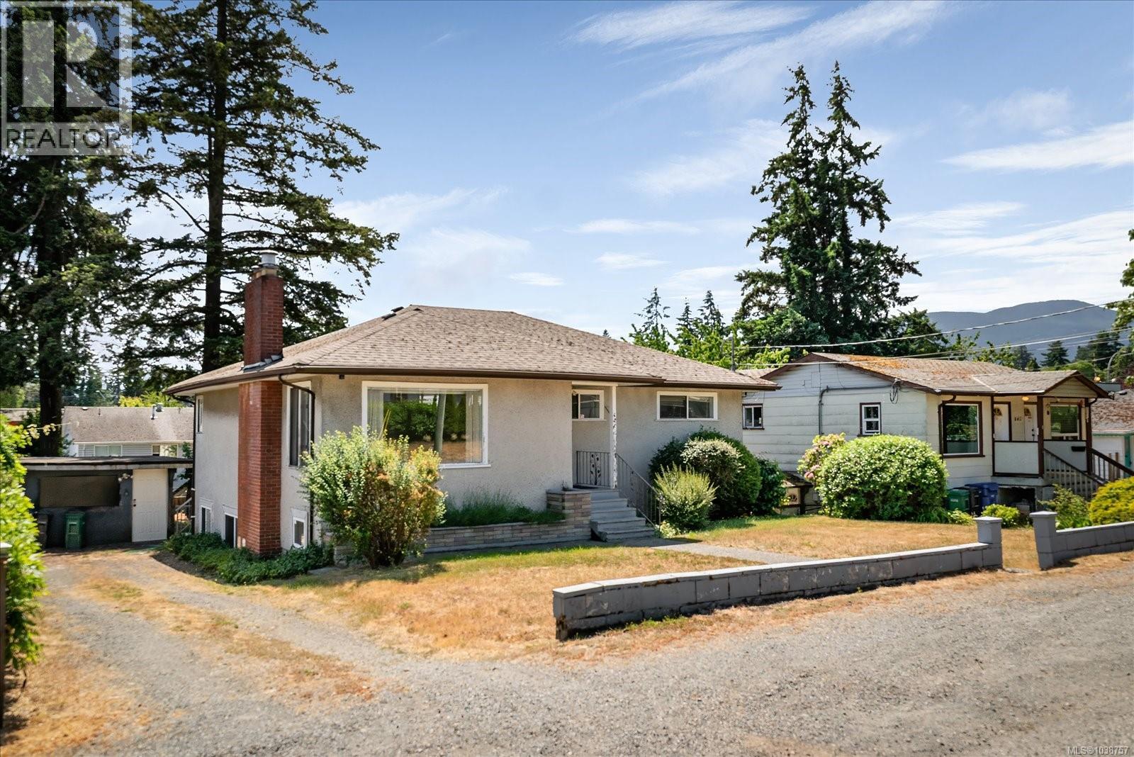 421 Juniper St - 44