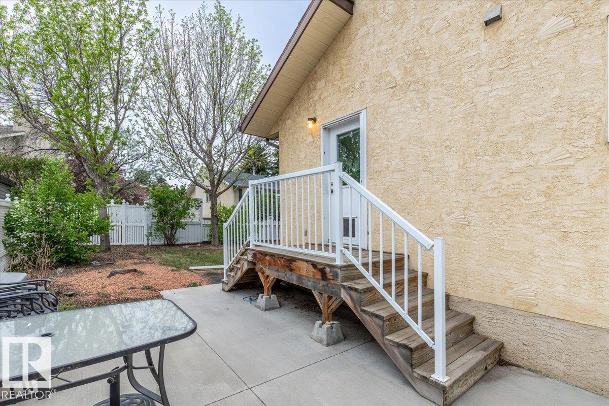 216 Parkallen WY — photo 48