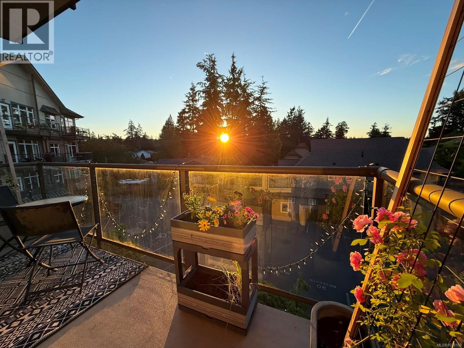 #304 2220 Sooke Rd - 1