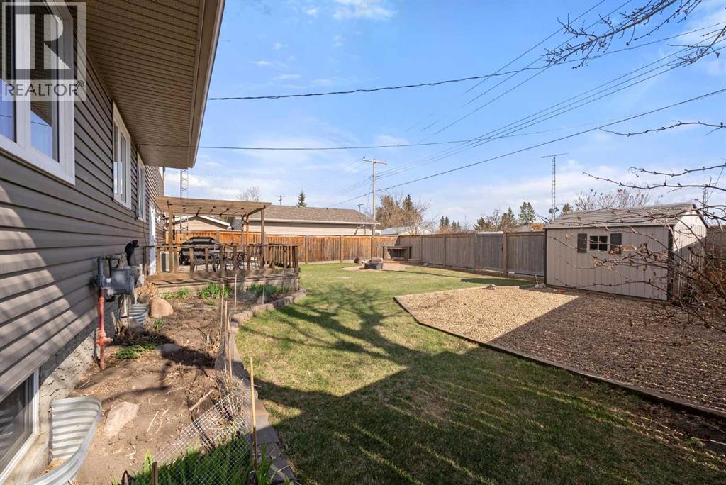 5410 47 Avenue W - 35