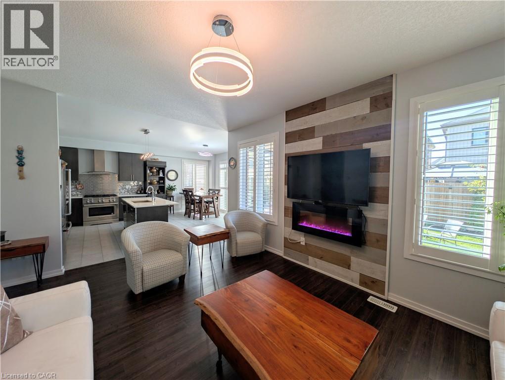 4-bedroom home for sale at 37 MULL Avenue, Caledonia ON · photo 10 of 43