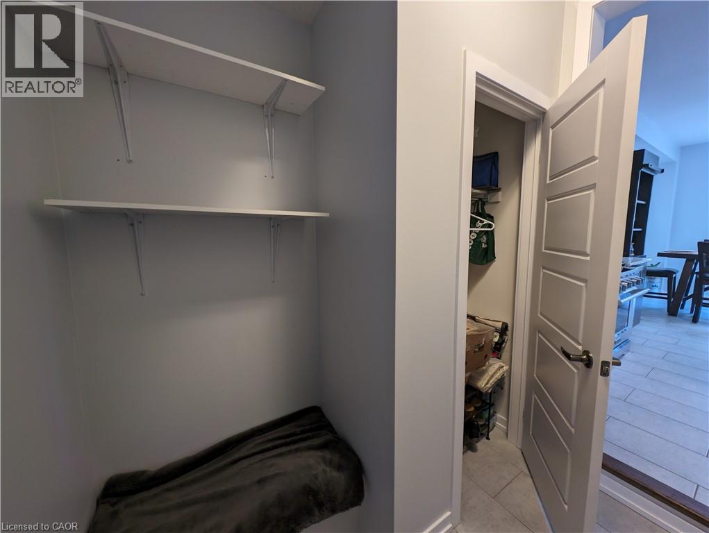4-bedroom home for sale at 37 MULL Avenue, Caledonia ON · photo 18 of 43