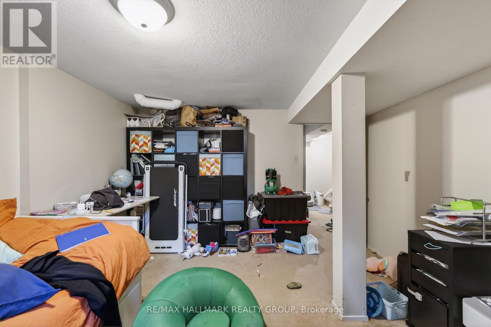 52 THISTLEDOWN COURT - 24